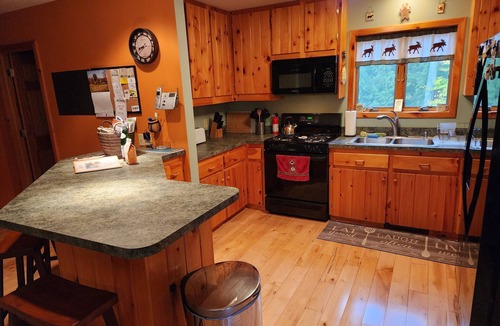 Olmstedville House | SKI GORE-Central Adirondacks-60 Acre Hidden Gem, Near Schroon Lk, 15 min off I87