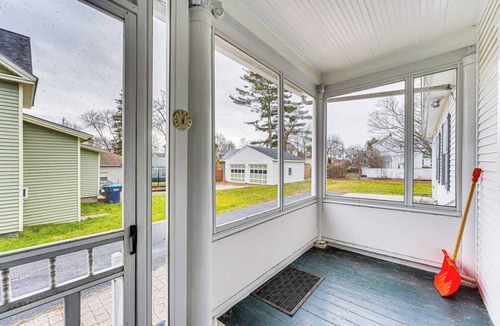 Rutland House | Ski, Hike & Fish: Modern Rutland Home