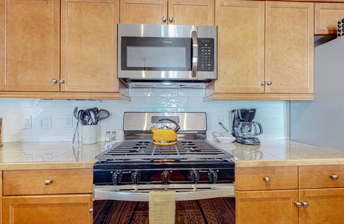 Taos Ski Valley Condo | Ski-in/out condo with mountain views, central location, & fireplace