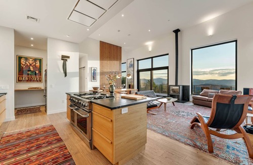 Warren House | Sky Zen - Ridgeline Retreat