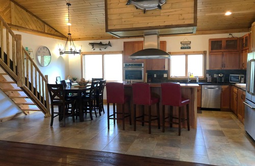 Maple City Ski Chalet | Sleeping Bear Dunes Hidden Gem ~ Perfect Family Vacation!