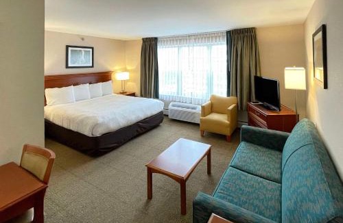 South Burlington Hotel | Smart Suites, an Ascend Collection Hotel