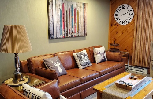 Jeffersonville Condo | ❄ Smugglers Notch Getaway ❄ 5 bed vacation home! Room for everyone.