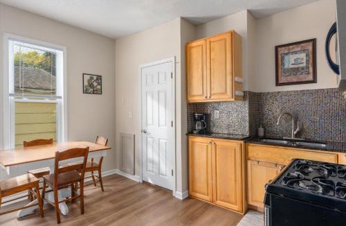 Corcoran Apartment | Snapdragon Apt - Charming Two Bedroom in Corcoran Neighborhood