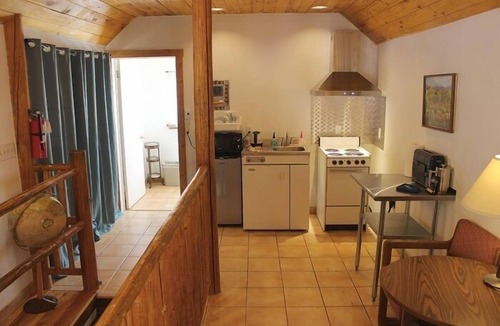 Arroyo Seco Cabin | SnowMansion Taos Adventure Lodge