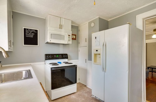 Mound Apartment | Snowmobile Trail On-Site: Lakefront Mound Apt!
