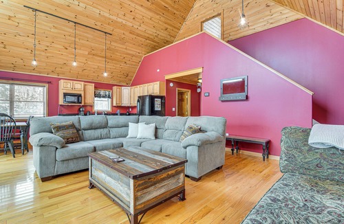 Morgan Cabin | Snowmobiling On-Site: Secluded Vermont Getaway