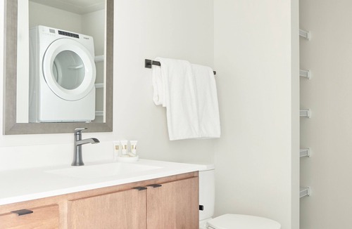 Uptown Apartment | Sonder at REVEL | One-Bedroom Apartment