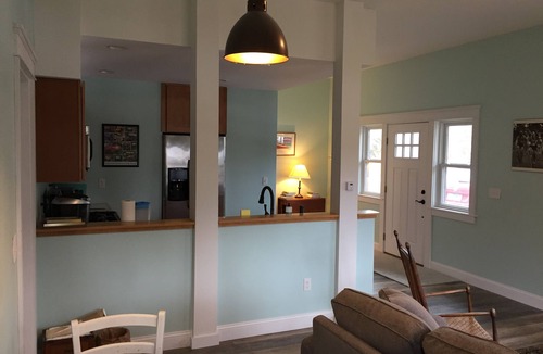 South Hero House | South Hero Guesthouse with lake access and great sunsets