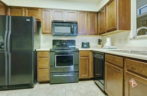 Ahwatukee Foothills Resort | South Mountain Preserve Resort 2bdr