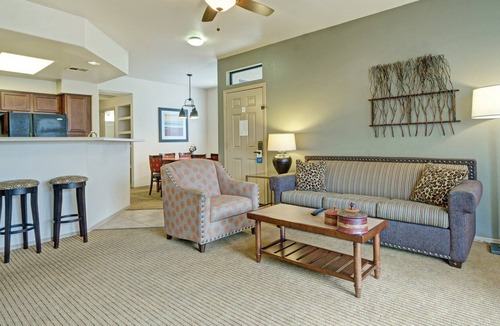 Ahwatukee Foothills Resort | South Mountain Preserve Resort 2bdr