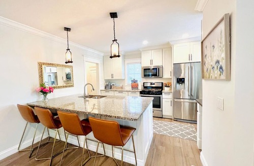 South St. Paul House | Southie Paradise: Minutes to Xcel Energy Center