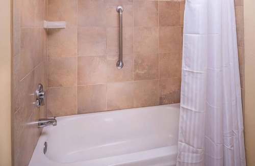 Northeast Santa Fe House | Southwest Getaway! Four Great Units, Kitchen, Near Santa Fe Institute