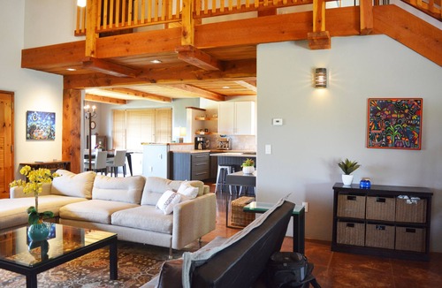 Taos House | Spacious 3 Master Bedroom/Great Views/Hot Tub