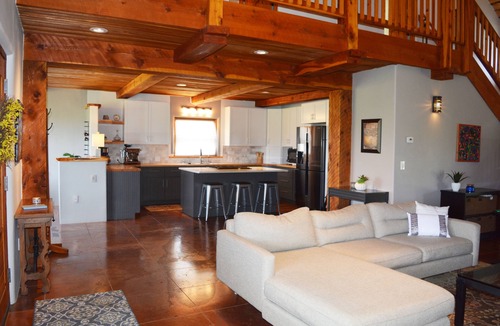 Taos House | Spacious 3 Master Bedroom/Great Views/Hot Tub