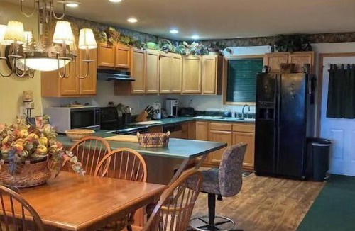 Lake Placid Condo | Spacious 4 Bedroom Pinehill Townhouse - STR-200260