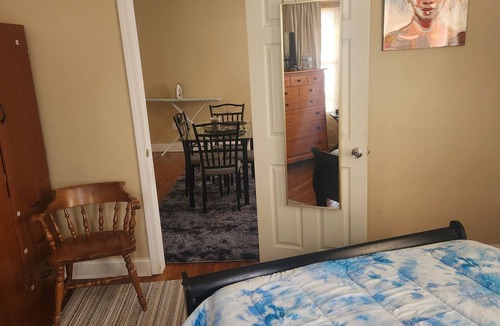 Springfield House | Spacious 6-bedroom house in welcoming Springfield with AC, WiFi