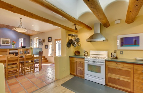 Taos House | Spacious Adobe Home < 1 Mi to Downtown Taos!