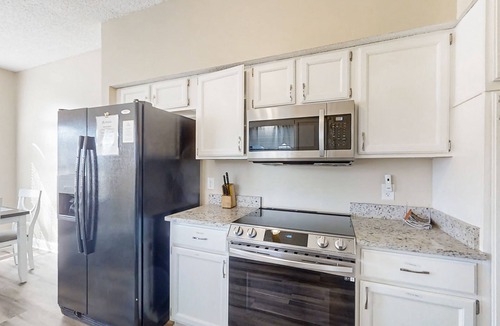 Girvin House | Spacious and quiet home with private patio & enclosed yard