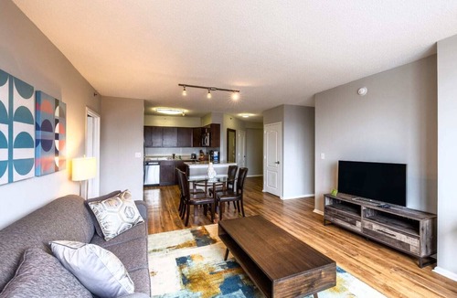 White Plains Apartment | Spacious Apt with Gym-BSC-219J