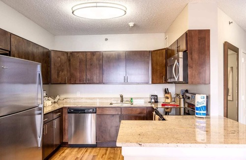White Plains Apartment | Spacious Apt with Gym-BSC-219J