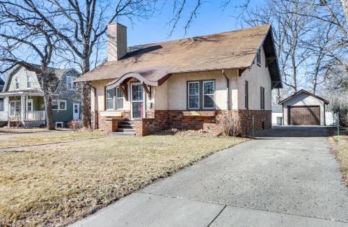 Detroit Lakes House | Spacious Detroit Lakes Home Walk to Downtown!