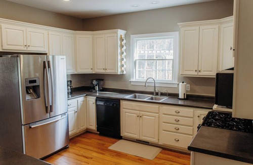 Ruckersville House | Spacious Group Stay-Pond Retreat, Fishing & Wineries Near Cville & SNP