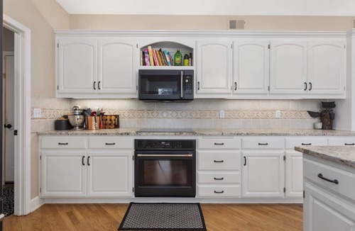 Lee's Summit House | Spacious Home Sleeps 12 MAJOR INTERNATIONAL SPORTING EVENT Ready Patio and Deck