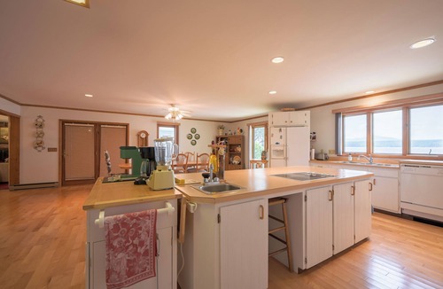 Merrill Cabin | Spacious Lakefront cabin on Lake Chateaugay with private beach.