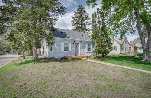 Richfield House | Spacious Minneapolis Home Rental 8 Mi to Downtown