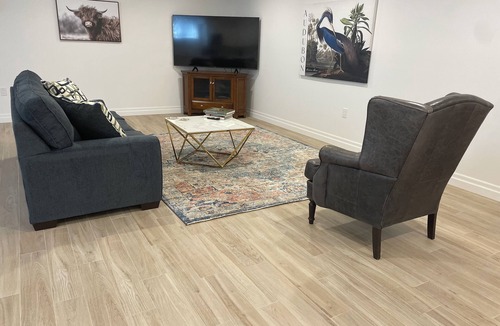 Georgetown Apartment | Spacious, modern executive suite with free parking and wifi