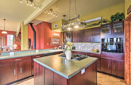 Angel Fire House | Spacious Mountain Home, 10 Mi to Angel Fire Resort
