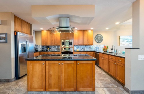 Kahana Condo | Spacious OCEAN FRONT 2Bd/2Ba Condo with AC - Sands Of Kahana 315