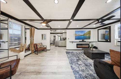 Fairview Shores House | Spacious Orlando Retreat w/Backyard Oasis Near Downtown & Attractions