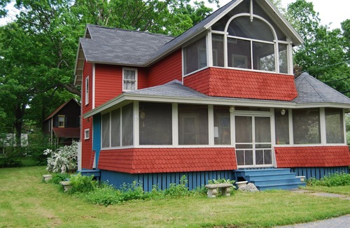 Thousand Island Park Cottage | Spacious, Relaxing, Simplified Living With The Best Screened Porch Of All!
