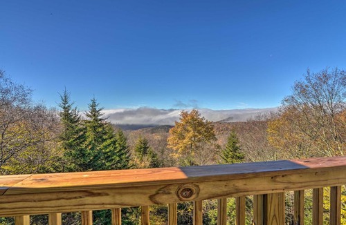 Snowshoe House | Spacious Snowshoe Cabin with Sunset Mtn Views!