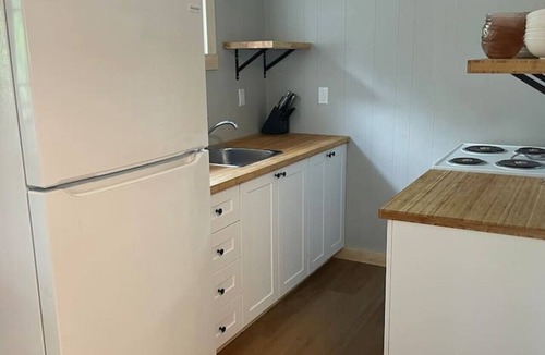 Nairn Centre Cabin | Spacious Three-Bedroom Cottage
