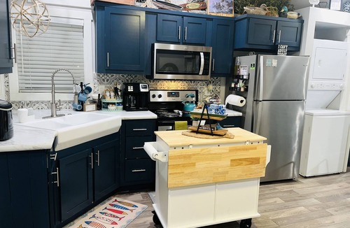 Quitman House | Spacious tiny home in community on Lake Fork w/shared private boat ramp!