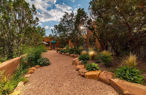 Santa Fe House | Spacious traditional Santa Fe adobe home