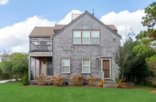 Madaket House | Spacious upside down style house in Madaket