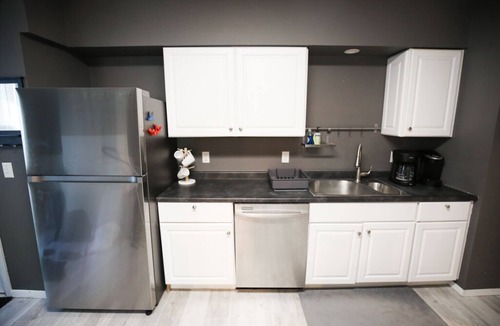 Northeast Minneapolis Arts District Apartment | Spacious Victorian 3BR Long Stays by Lux Life