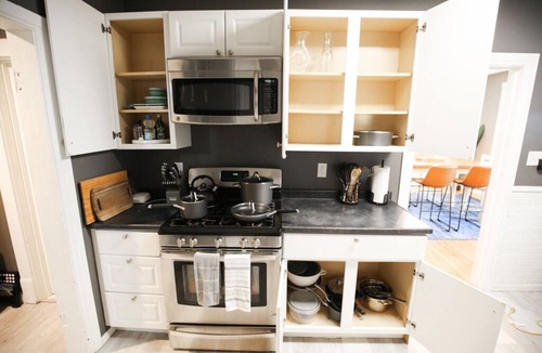 Northeast Minneapolis Arts District Apartment | Spacious Victorian 3BR Long Stays by Lux Life
