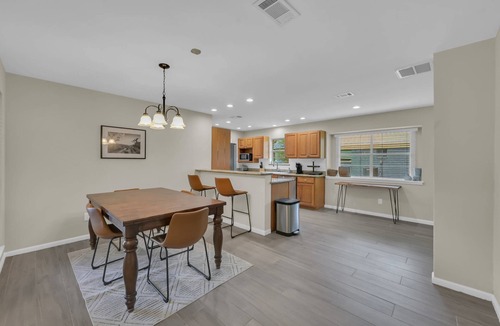 Grogan's Mill House | Spacious Woodlands Home | Pet Friendly | 35 Min to NRG Stadium World Cup Games