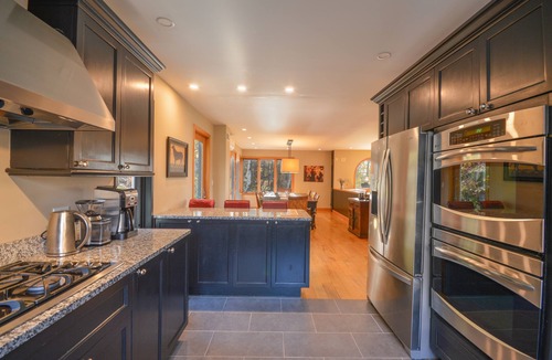 Stowe Hollow House | Spectacular Stowe Home for Fun Family Vacations! Eco friendly/EV Charging!