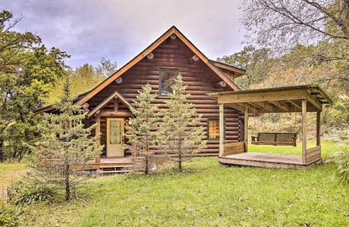 Lake City House | Splendid Family Cabin with Hot Tub and Grill!