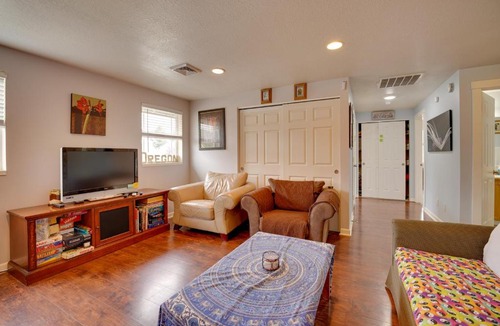 Springfield Apartment | Springfield Apt w/Deck + Central Location!