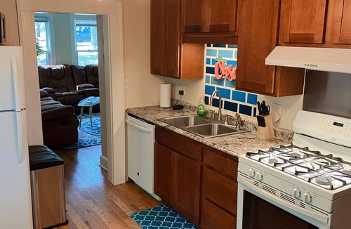 West Side House | St. Paul Cabana! Minutes to Everything!