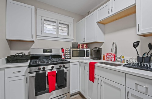 Midway Apartment | St. Paul Fry St. Office Suite #4