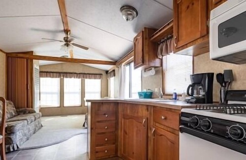 Merrillan Apartment | Stay at this quaint home perfect for the traveling outdoors enthusiasts not far from Lake Arbutus.