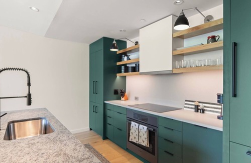 Stowe Area Condo | Steps from Adventure: Modern Mountain Luxury 3-Bed Condo at Spruce Peak in Stowe